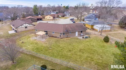 526 E Belaire Ct, Goodfield, IL 61742 photo 33
