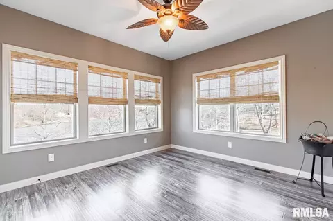 5002 S Whittingham Cv, Mapleton, IL 61547 photo 10