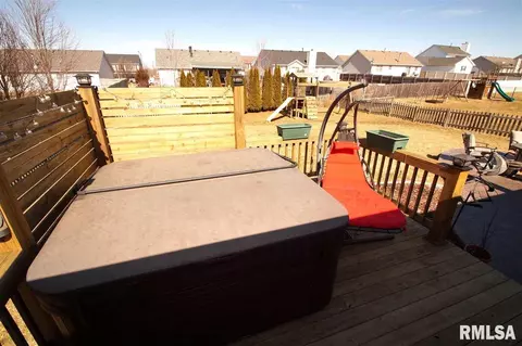 2329 W Marks Pl, Dunlap, IL 61525 photo 22