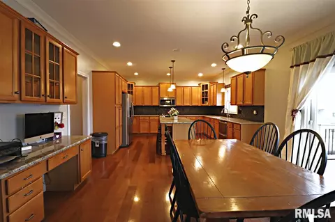 6403 W Hazel Nut Dr, Edwards, IL 61528 photo 9