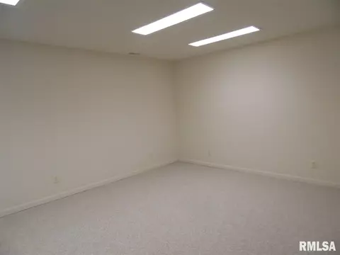 2007 Riverview Dr, Macomb, IL 61455 photo 24