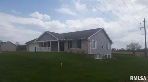 2007 Riverview Dr, Macomb, IL 61455 photo 1