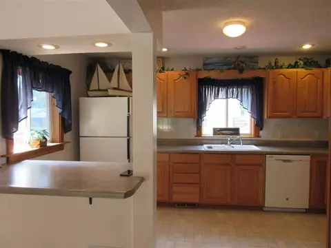 524 S 1st Ave, Canton, IL 61520 photo 7