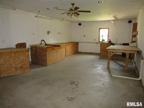 524 S 1st Ave, Canton, IL 61520 photo 22