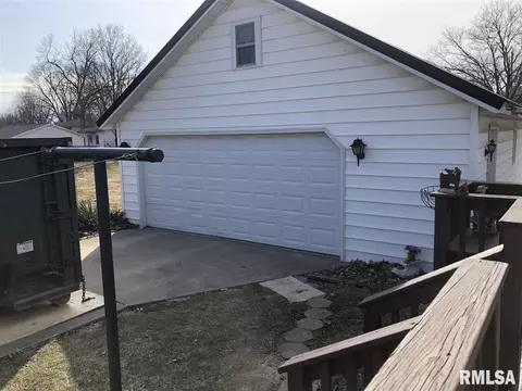 403 S 3rd St, Cuba, IL 61427 photo 4