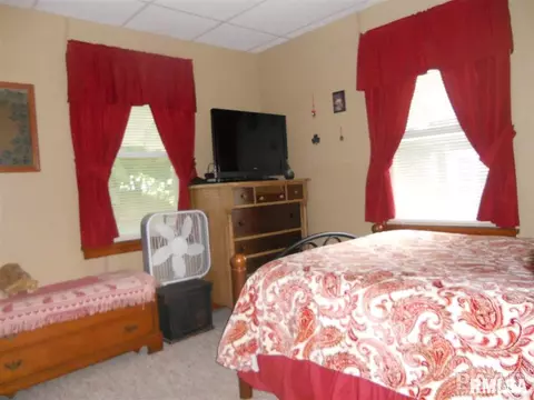 604 North St, Augusta, IL 62311 photo 7