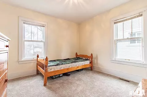 912 E Corrington Ave, Peoria, IL 61603 photo 33