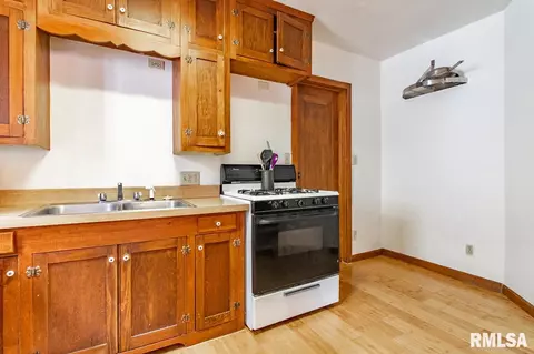 912 E Corrington Ave, Peoria, IL 61603 photo 21