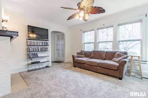 912 E Corrington Ave, Peoria, IL 61603 photo 10