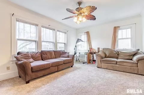 912 E Corrington Ave, Peoria, IL 61603 photo 9