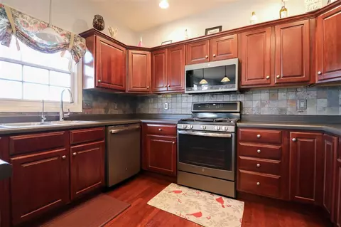 307 Windsor Dr, Germantown Hills, IL 61548 photo 11