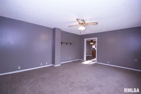 1406 W Forrest St, Bloomington, IL 61701 photo 10