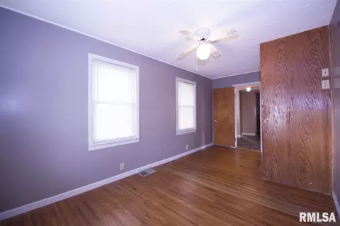 1406 W Forrest St, Bloomington, IL 61701 photo 18