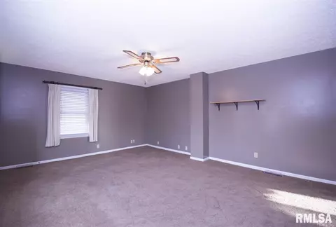 1406 W Forrest St, Bloomington, IL 61701 photo 9