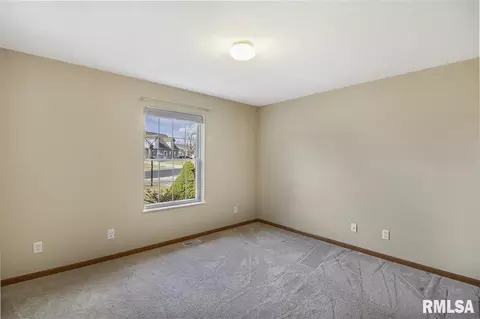4724 W Pendleton Pl, Peoria, IL 61615 photo 23