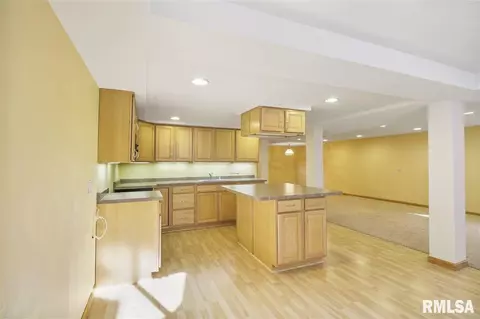 4724 W Pendleton Pl, Peoria, IL 61615 photo 28