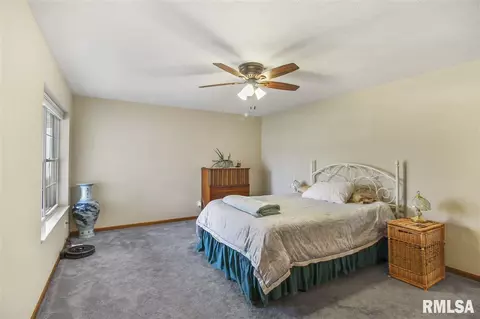 4724 W Pendleton Pl, Peoria, IL 61615 photo 18