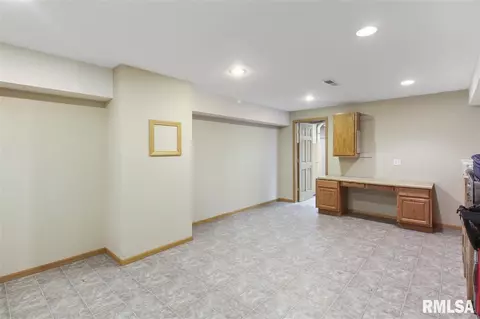 4724 W Pendleton Pl, Peoria, IL 61615 photo 33