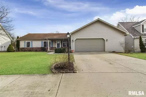 4724 W Pendleton Pl, Peoria, IL 61615 photo 2