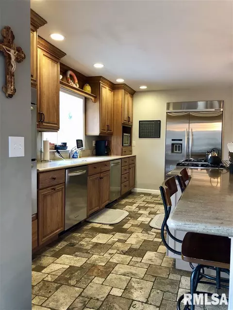 4 Marty Ln, Macomb, IL 61455 photo 14