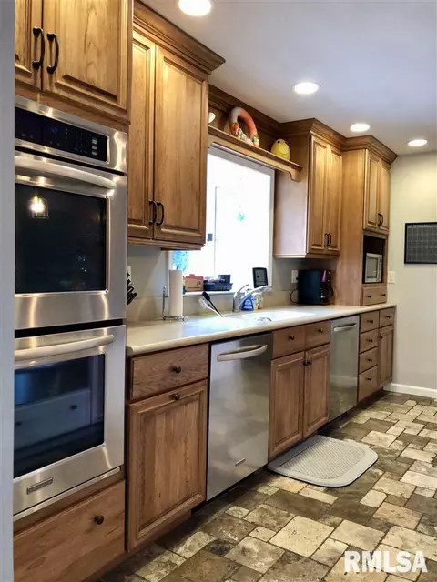 4 Marty Ln, Macomb, IL 61455 photo 16