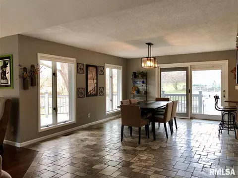 4 Marty Ln, Macomb, IL 61455 photo 11