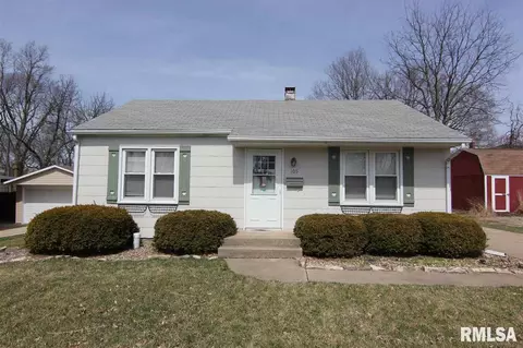 105 W Sunny Ln, Eureka, IL 61530 photo 1