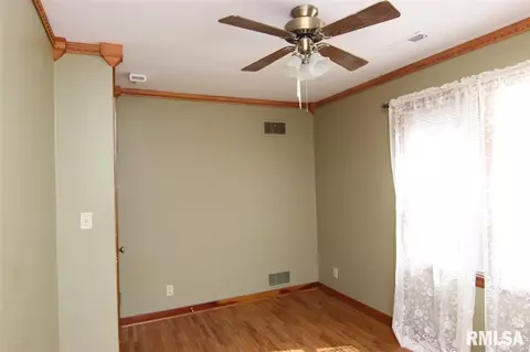 105 W Sunny Ln, Eureka, IL 61530 photo 17