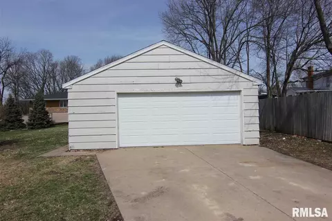 105 W Sunny Ln, Eureka, IL 61530 photo 21