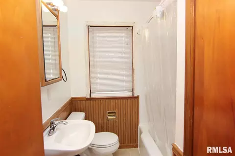 105 W Sunny Ln, Eureka, IL 61530 photo 14