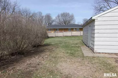 105 W Sunny Ln, Eureka, IL 61530 photo 22