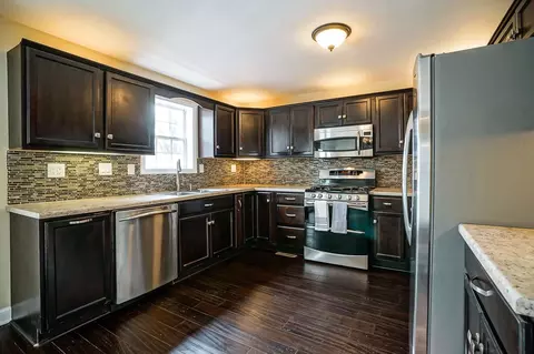 703 S Main St, Eureka, IL 61530 photo 9