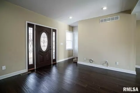 703 S Main St, Eureka, IL 61530 photo 15