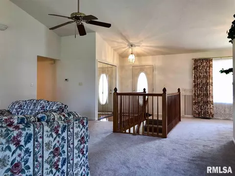 1206 Grand Ave, Macomb, IL 61455 photo 3