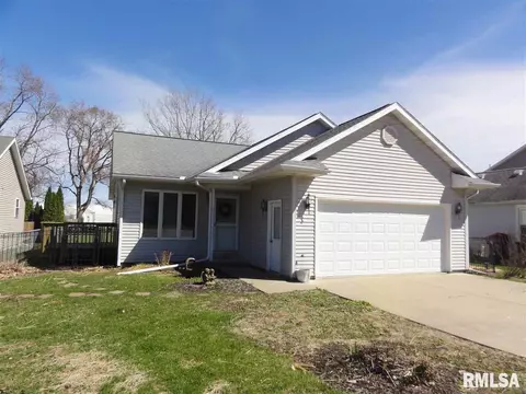 308 N 2nd St, Dunlap, IL 61525 photo 1