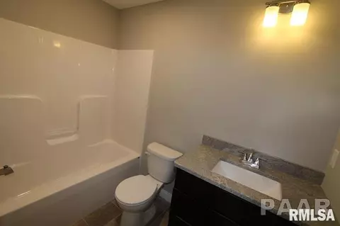 11300 N Chesapeake Ln, Dunlap, IL 61525 photo 12