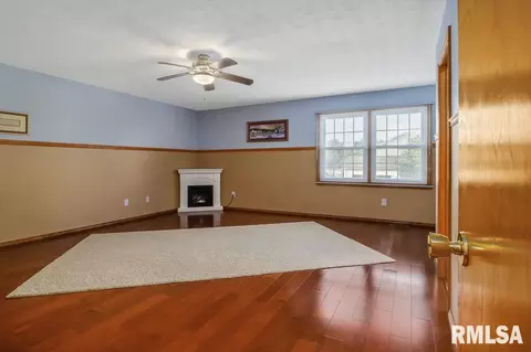 1514 Augusta, Normal, IL 61761 photo 19
