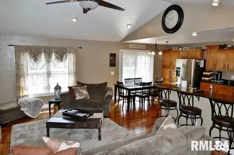 5012 S Sir Lionel Ct, Mapleton, IL 61547 photo 7