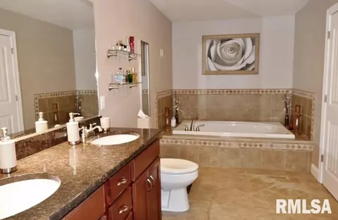 5012 S Sir Lionel Ct, Mapleton, IL 61547 photo 16
