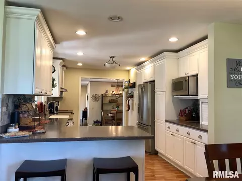 1524 Candy Ln, Macomb, IL 61455 photo 6