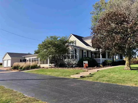 1524 Candy Ln, Macomb, IL 61455 photo 1