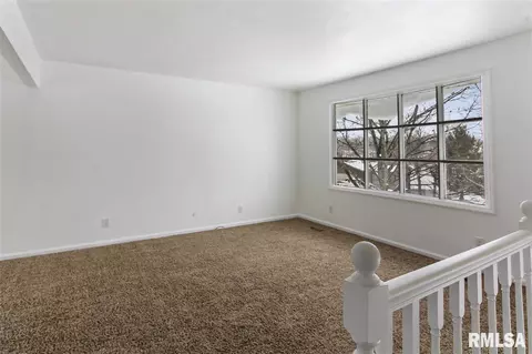 4304 S Banbury Cove Cv, Mapleton, IL 61547 photo 3
