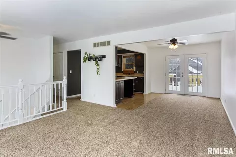 4304 S Banbury Cove Cv, Mapleton, IL 61547 photo 5