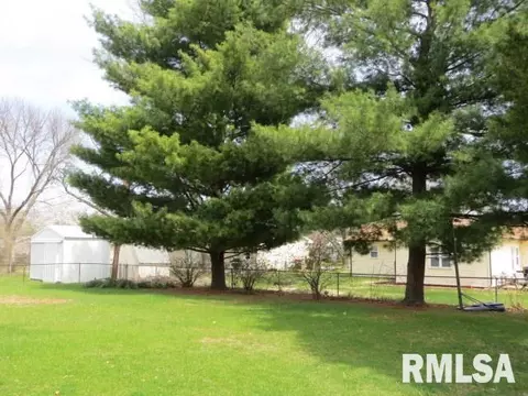 310 Circle Dr, Morton, IL 61550 photo 3