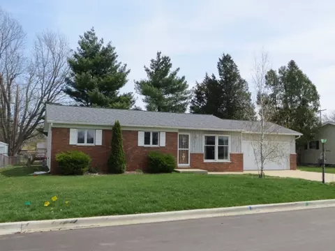 310 Circle Dr, Morton, IL 61550 photo 2