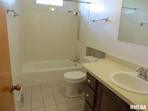 310 Circle Dr, Morton, IL 61550 photo 14