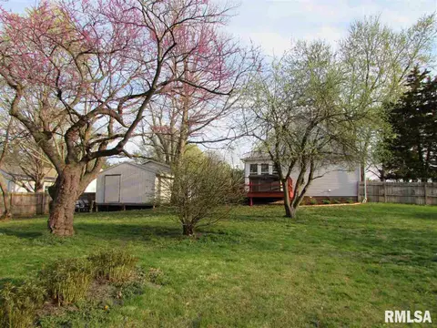 505 James St, Eureka, IL 61530 photo 21