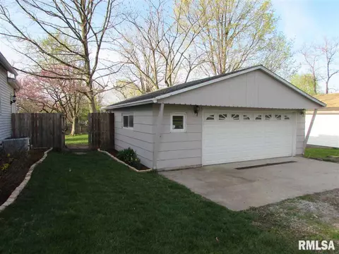 505 James St, Eureka, IL 61530 photo 17