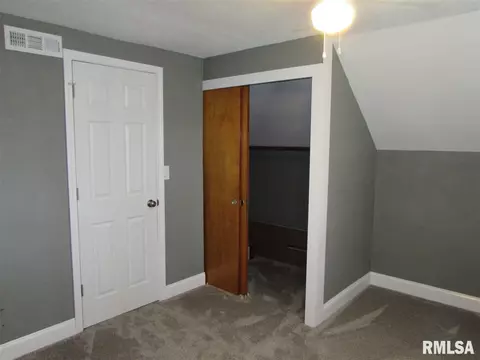 505 James St, Eureka, IL 61530 photo 15