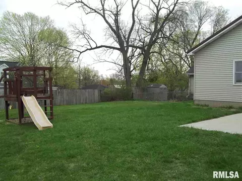 111 N Major, Eureka, IL 61530 photo 27